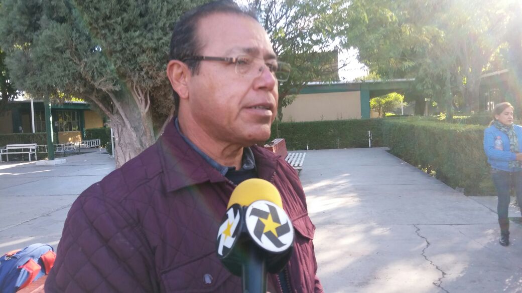 Realizan paro de labores en Colegio de Bachilleres en Lerdo