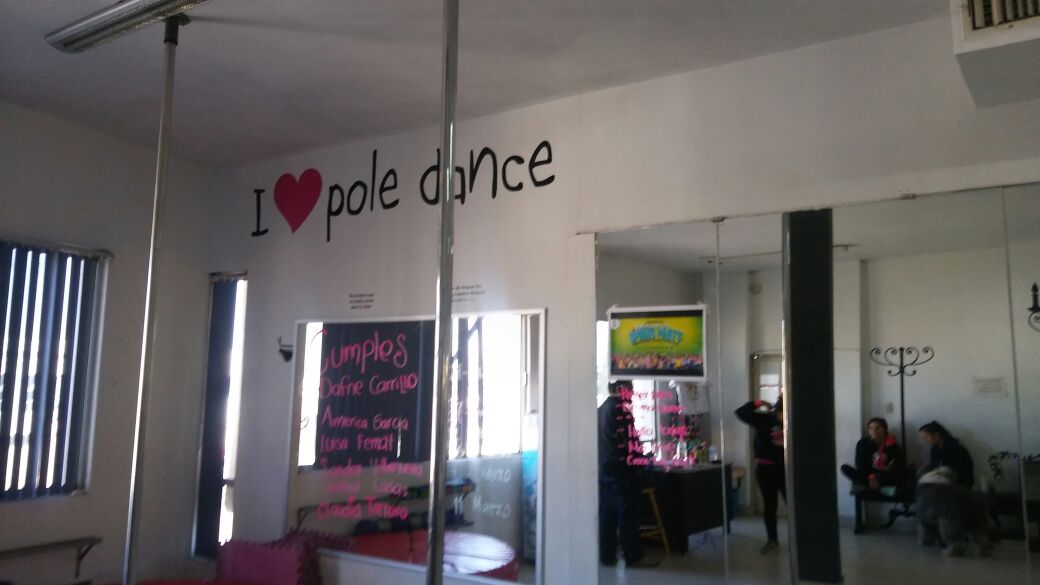 Asaltan con violencia una academia de baile en Torreón