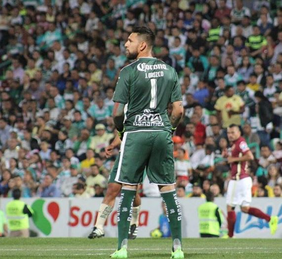 #VIDEO Jonathan Orozco sufre ROBO en su casa