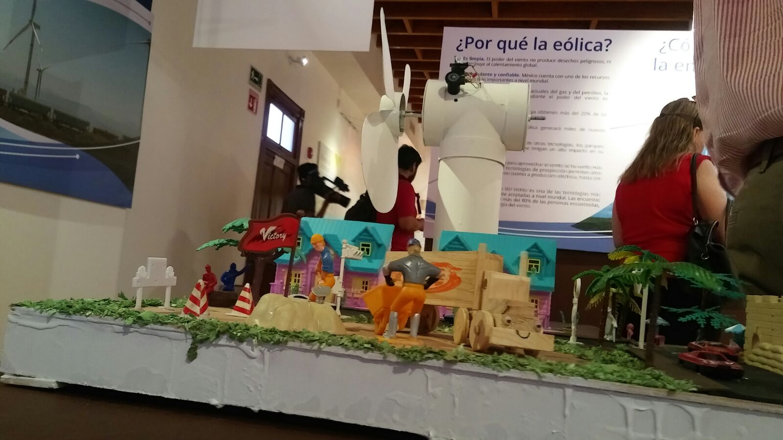 Inauguran exposición “Energías Renovables” en el museo de Los Metales en Torreón