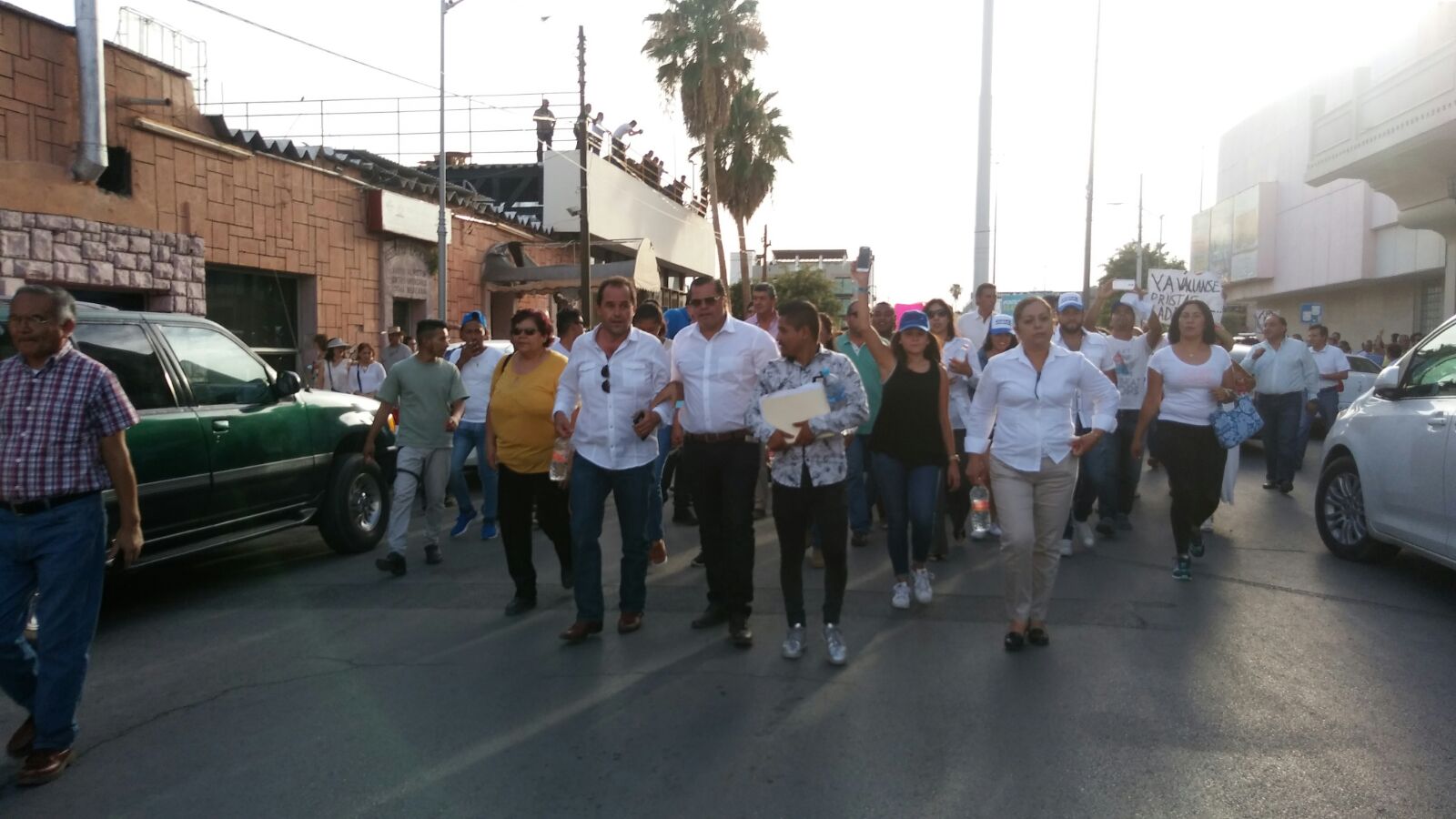 10 mil personas marchan "Por la Dignidad de Coahuila" en Plaza Mayor de Torreón