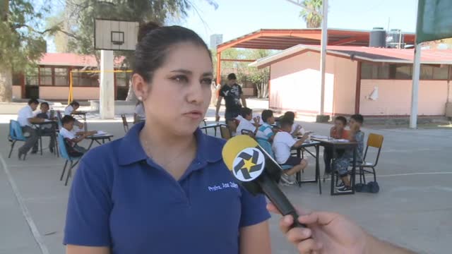 Telediario noticia Toman clase en las canchas para que ya no haya más víctimas por golpe de calor