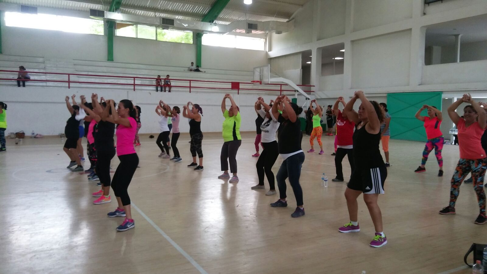 Academias de baile de la Comarca Lagunera se unen en favor de Rigo Avon
