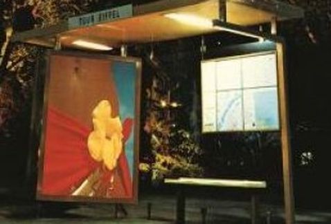 La empresa que inventó la publicidad en paradas de autobús, nueva socia de Slim
