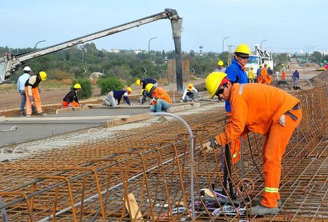 Los precios de Cemex encarecen obras: CMIC