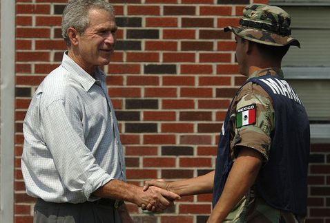 Cuando el Ejército de México entró a EU para ayudar tras el paso de 'Katrina'