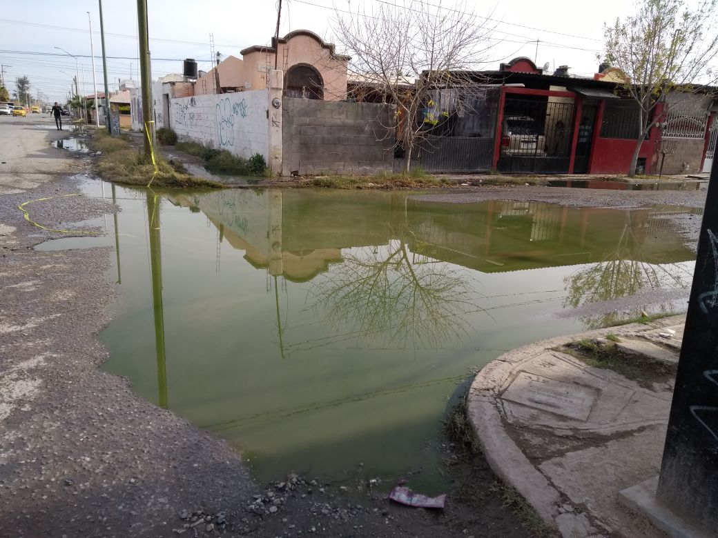 Vecinos de Rincón la Merced bloquean calles por no recibir respuesta de SIMAS
