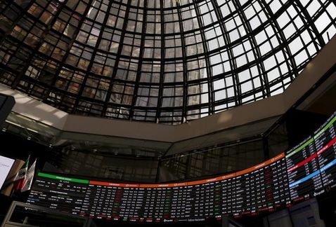 Bolsa mexicana se hunde 3.3% tras desplome de Wall Street