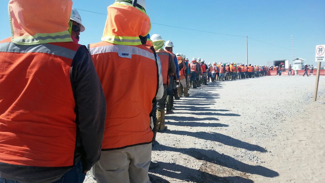 Pararon labores trabajadores de parque fotovoltaico de Villa Nueva en Viesca, Coahuila