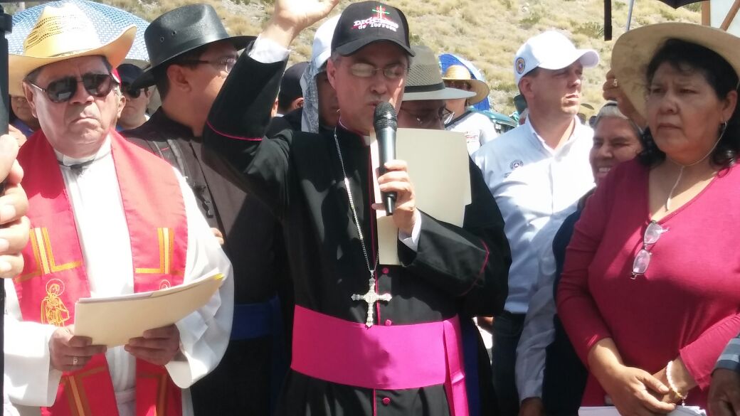En ausencia de autoridades estatales y municipales, obispo de Torreón envía mensaje a políticos