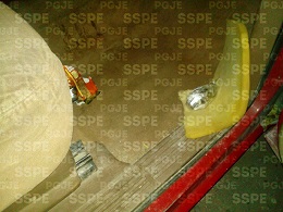 Abandonan vehículos en Salvatierra; dejan dentro un fusil y granada