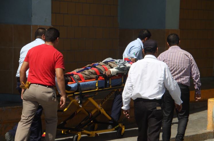 Al borde de la muerte tras aparatoso choque en motocicleta | Telediario ...