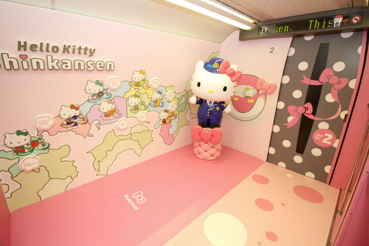 Así se ve el tren bala de Hello Kitty que abrió en Japón (VIDEO)