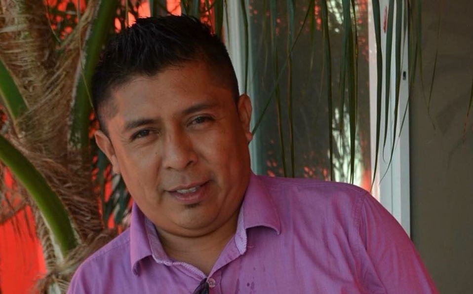 Asesino ofreció una flor a periodista y le disparó: Fiscalía