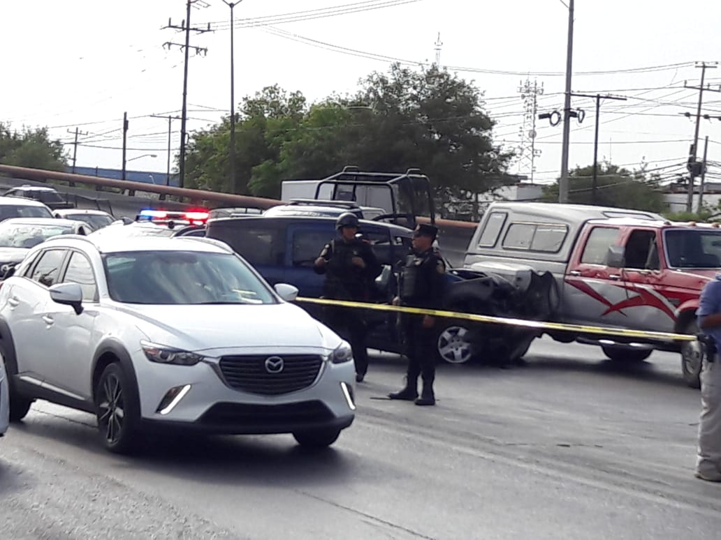 Persecución termina en choque en bulevar Díaz Ordaz