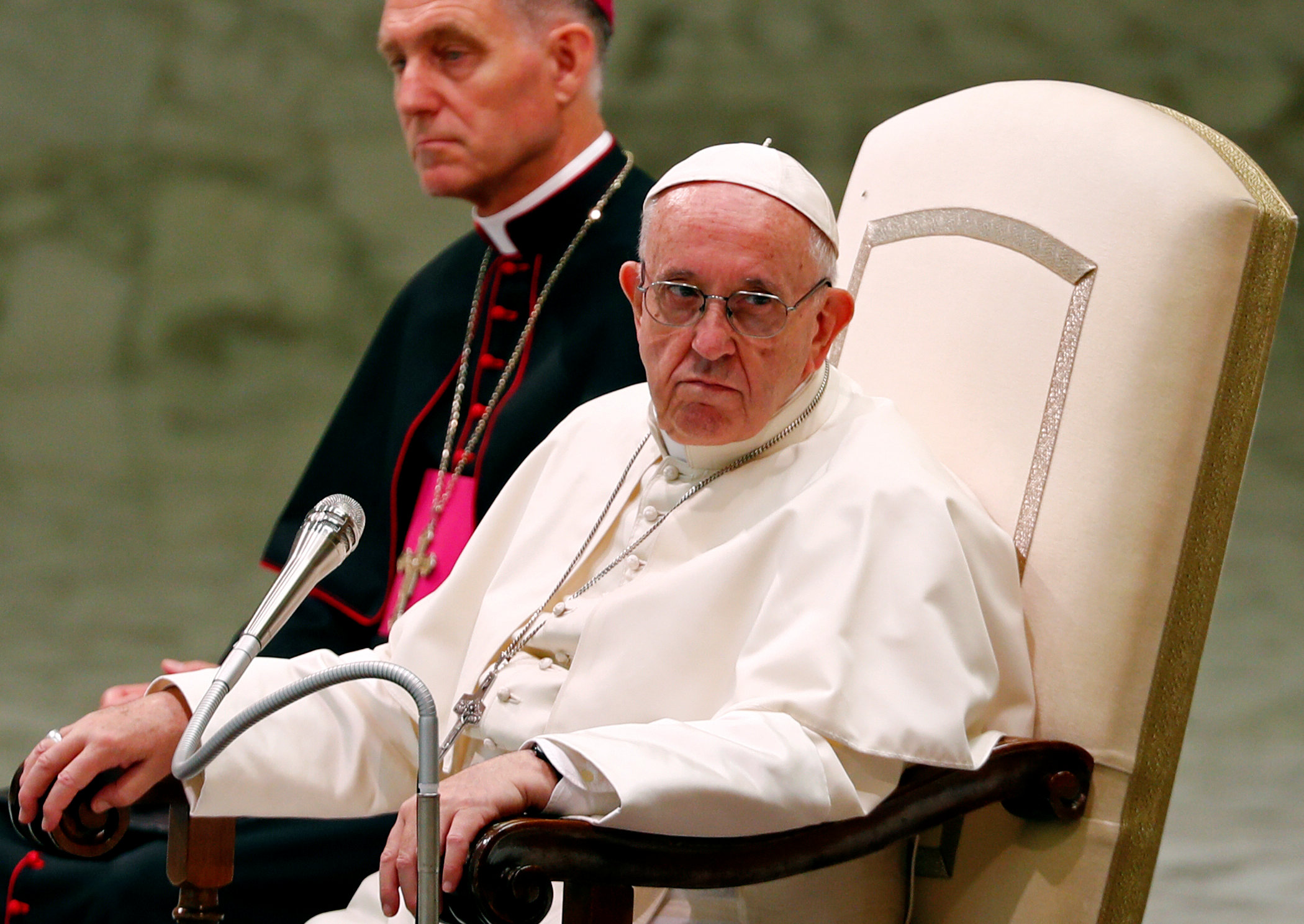 Abusos sexuales de sacerdotes son un crimen: Papa Francisco