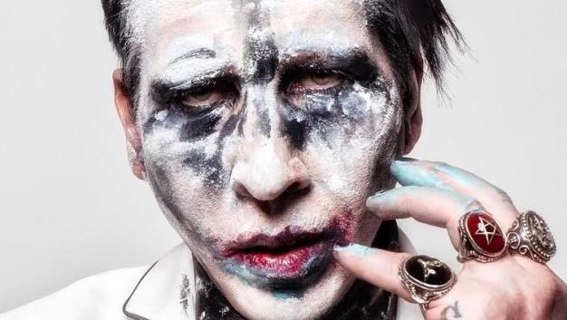 Tras acusaciones de abuso, Marilyn Manson se queda sin sello discográfico
