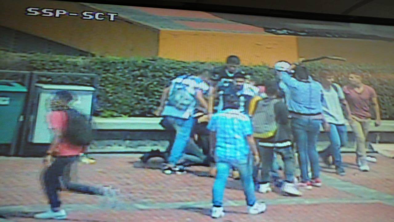 Identifican a agresores de CU; UNAM expulsa a 18 alumnos
