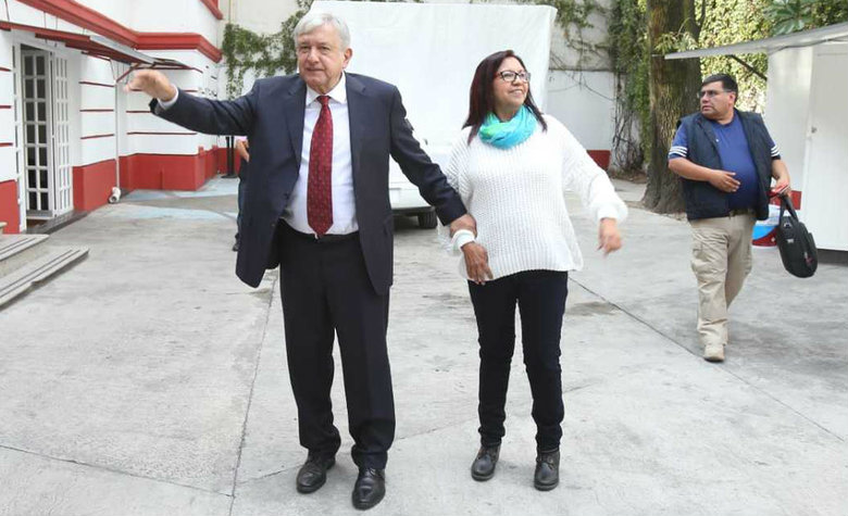 AMLO y petroleros revisan proyecto de nueva refinería
