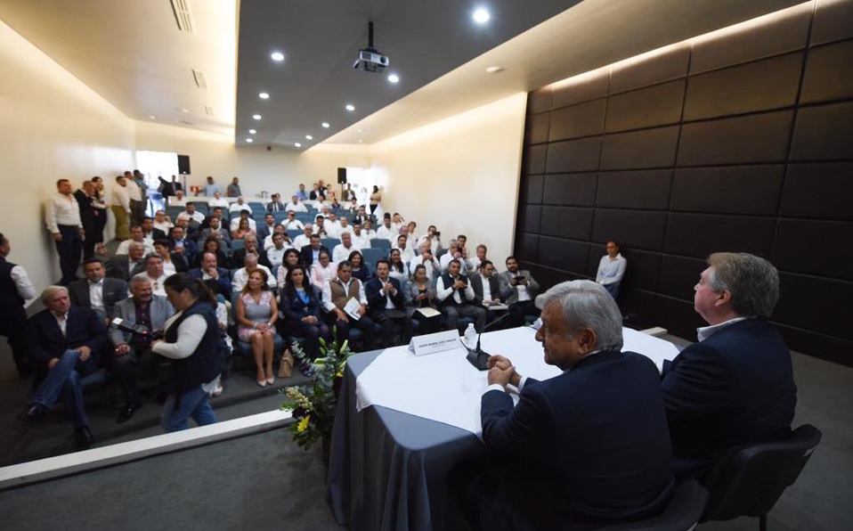 Necesito poco espacio para tener un catre: AMLO