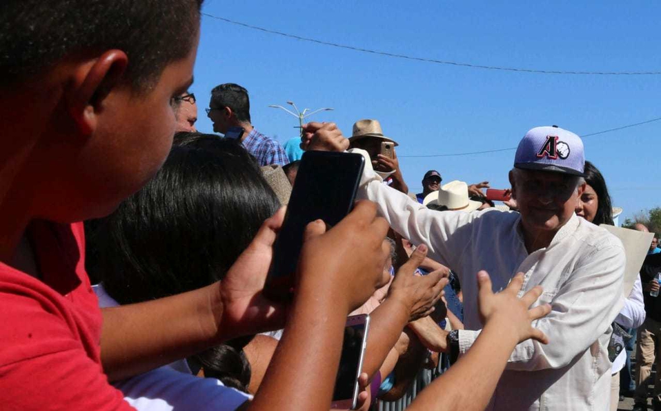 AMLO buscará acuerdo con Canadá si no hay TLCAN