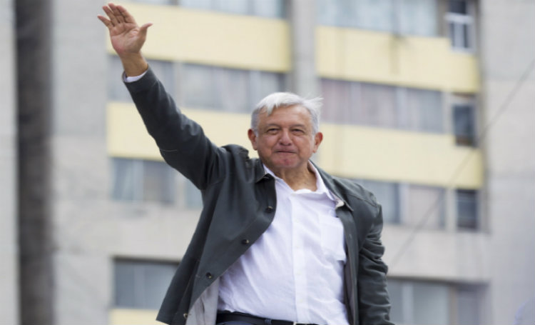 Habrá presupuesto federal para programas sociales capitalinos López Obrador