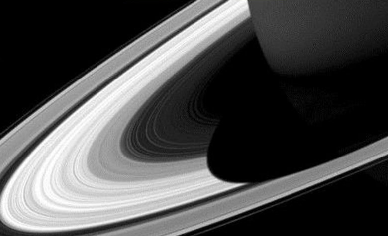 Llueve en Saturno: Revela 'Cassini'