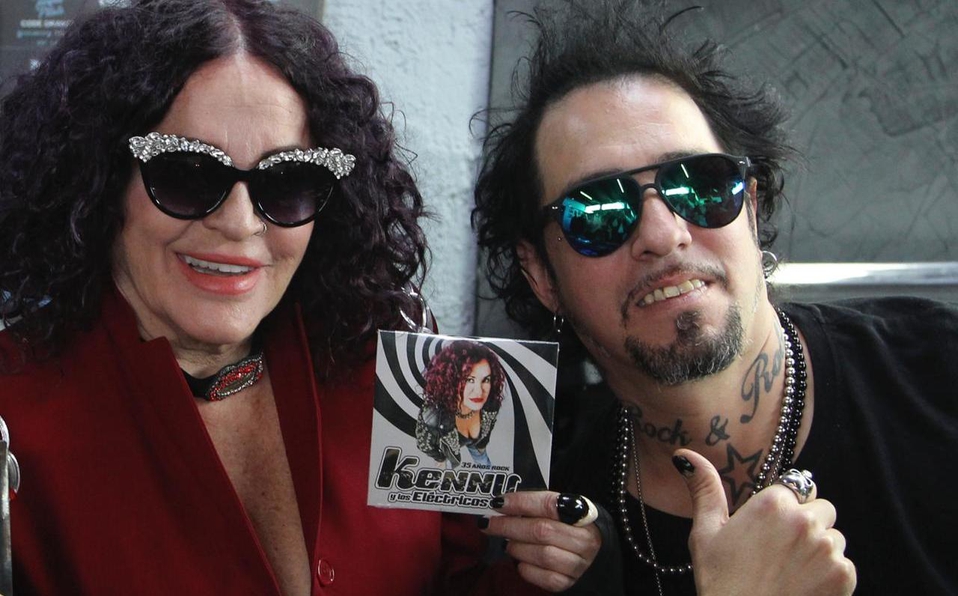 Celebran Kenny y los eléctricos 38 años de carrera
