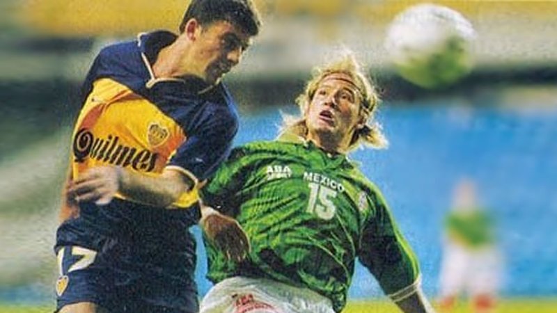 Hace 20 años, el Tri visitó la Bombonera de Boca y no le fue nada bien
