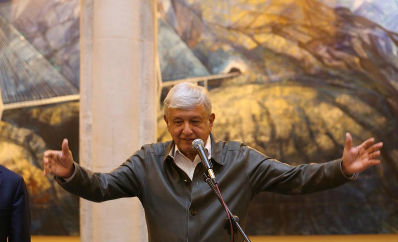 Hay intereses creados en el NAIM: AMLO