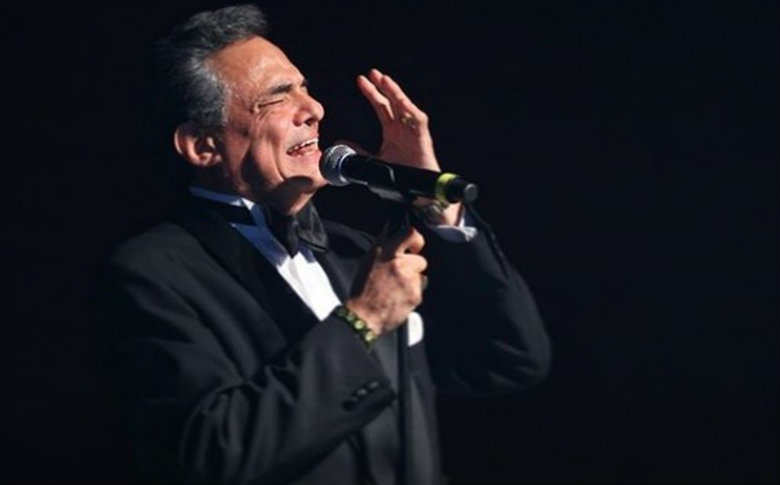 Estoy muy bien, Sarita me cuida: José José