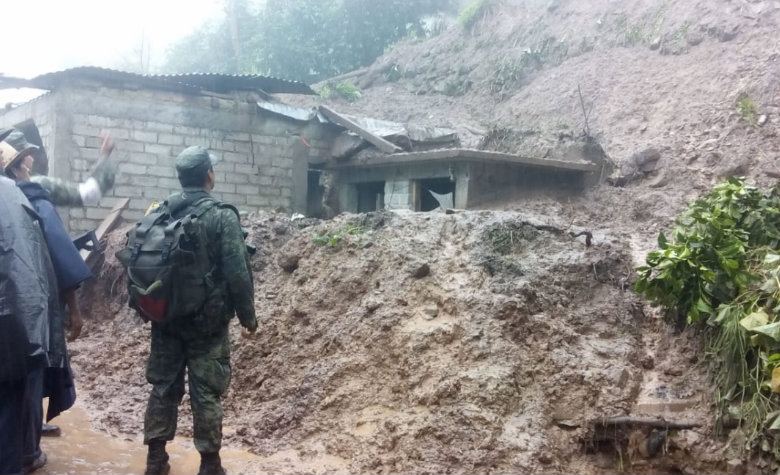 Mueren seis personas por derrumbe tras fuertes lluvias en Oaxaca
