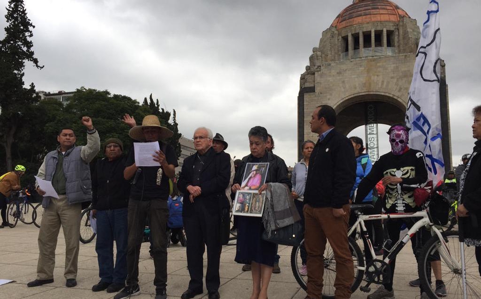 Piden a AMLO cancelar NAIM, sin importar consulta
 