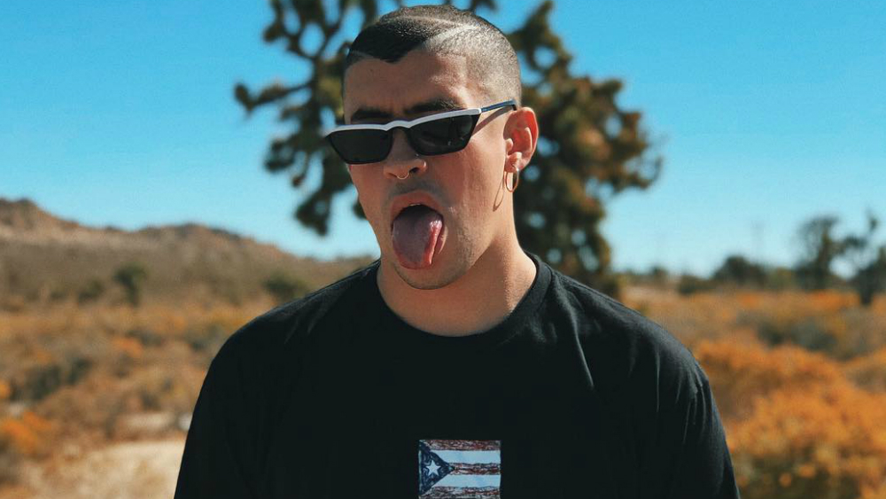 Pese a todo, promueve Bad Bunny la educación