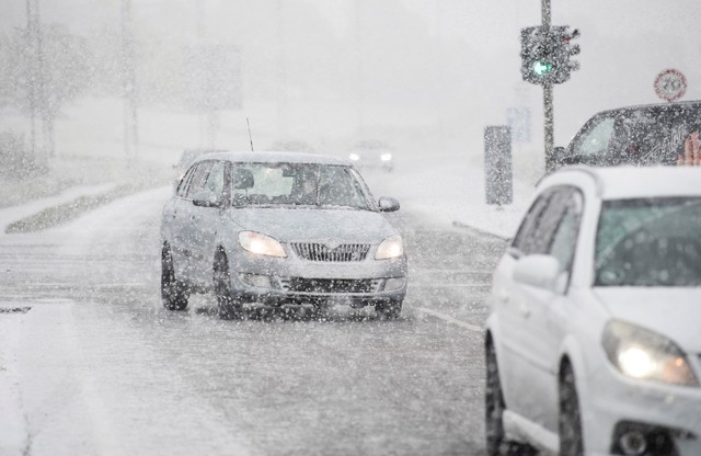 Telediario Media Nevadas causan corte eléctrico en 200 mil viviendas en Francia