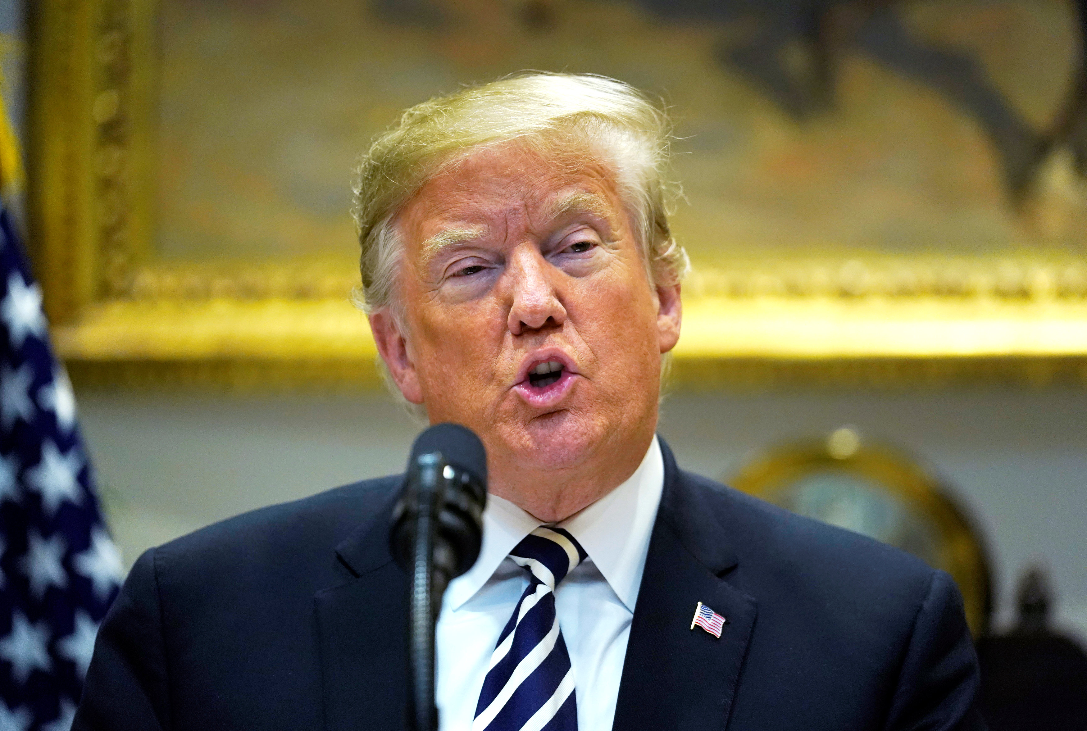Telediario Media Ejército podrá responder si migrantes lanzan rocas: Trump 