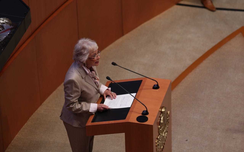 Sánchez Cordero presenta ley sobre uso de la mariguana