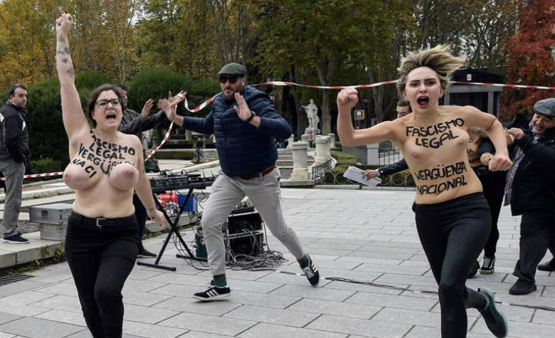 Desnudas, protestan activistas de Femen en aniversario de dictador español