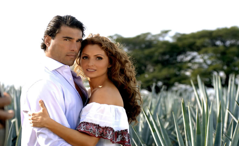Revela Eduardo Yáñez su amor por Angélica Rivera