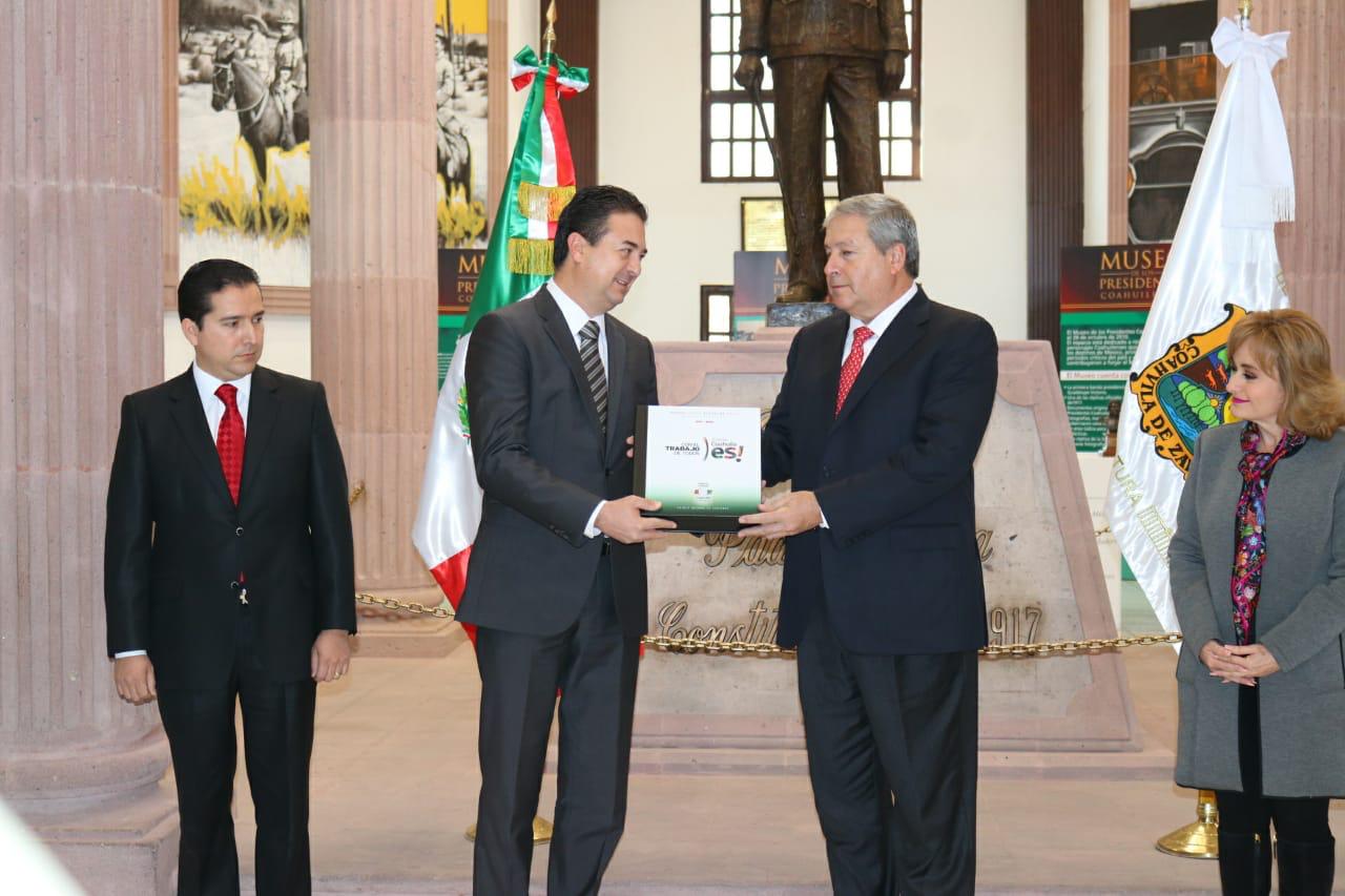 En el Congreso del Estado fue entregado la glosa del Primer Informe de ...