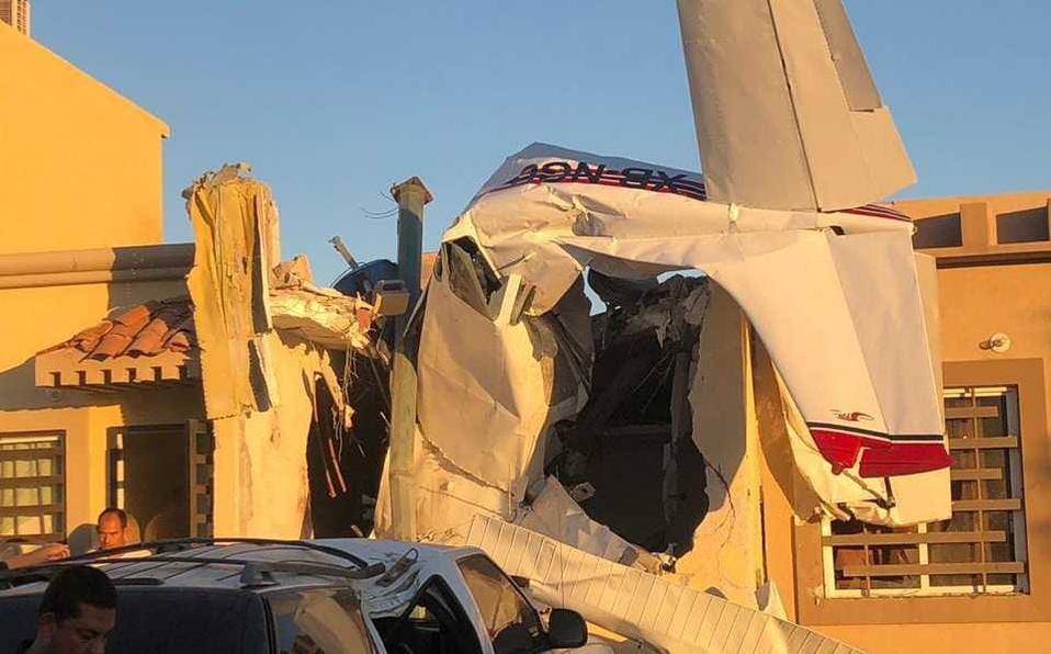 Cae avioneta sobre una casa en Culiacán, Sinaloa