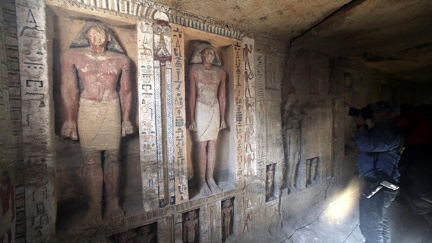 Egipto devela tumba casi intacta de 4 mil 400 años