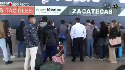 Telediario noticia Viajeros abarrotan la central de autobuses; se agotan destinos 