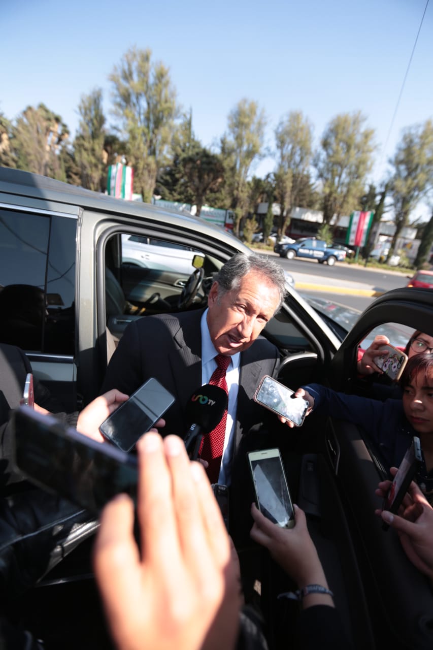 Dan el último adiós al ex gobernador Alfredo Del Mazo González