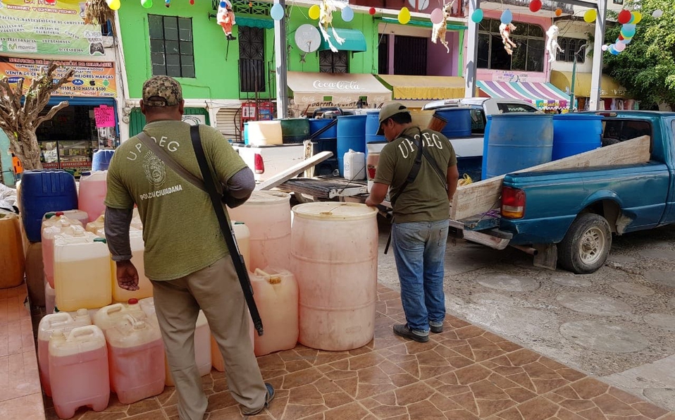 Dos huachicoleros son detenidos con 14 mil litros de gasolina en Guerrero