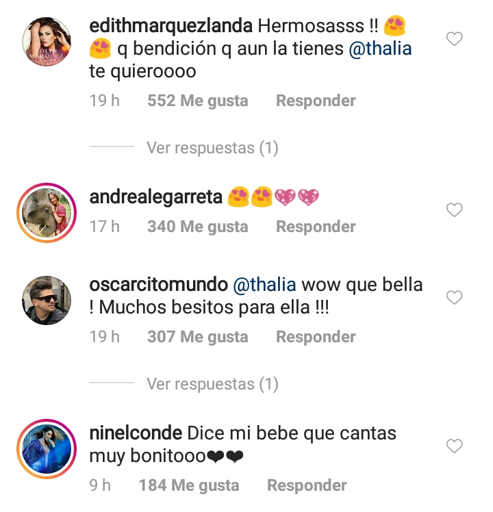 Thalía canta junto a su abuelita y festeja sus 101 años