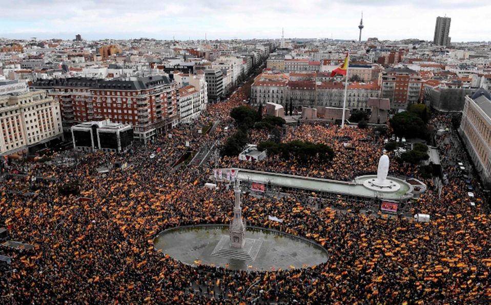 Protestan en Madrid contra gobierno de Pedro Sánchez