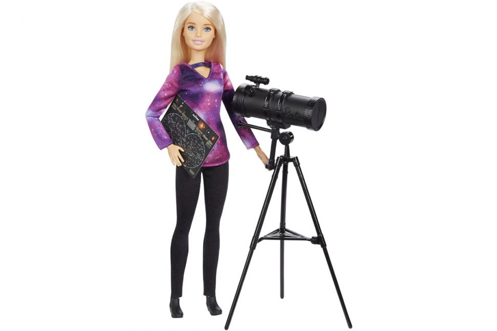 ¡Barbie podría usar silla de ruedas o incluso ser astrofísica!