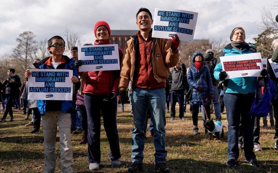 Protestan por declaración de emergencia de Trump en EU