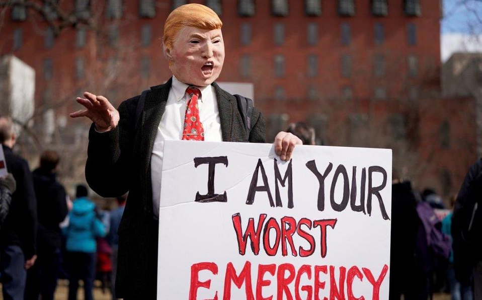 Protestan por declaración de emergencia de Trump en EU